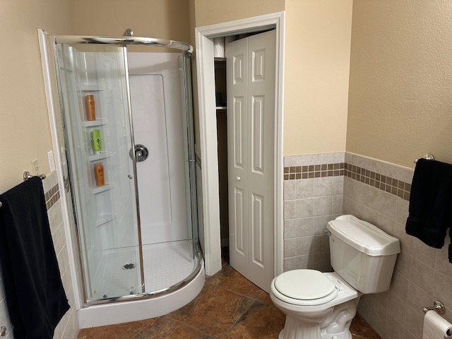 Bathroom_Interior.jpg