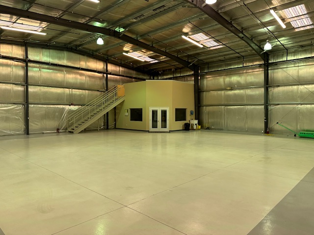 Hangar_Interior_2.jpg