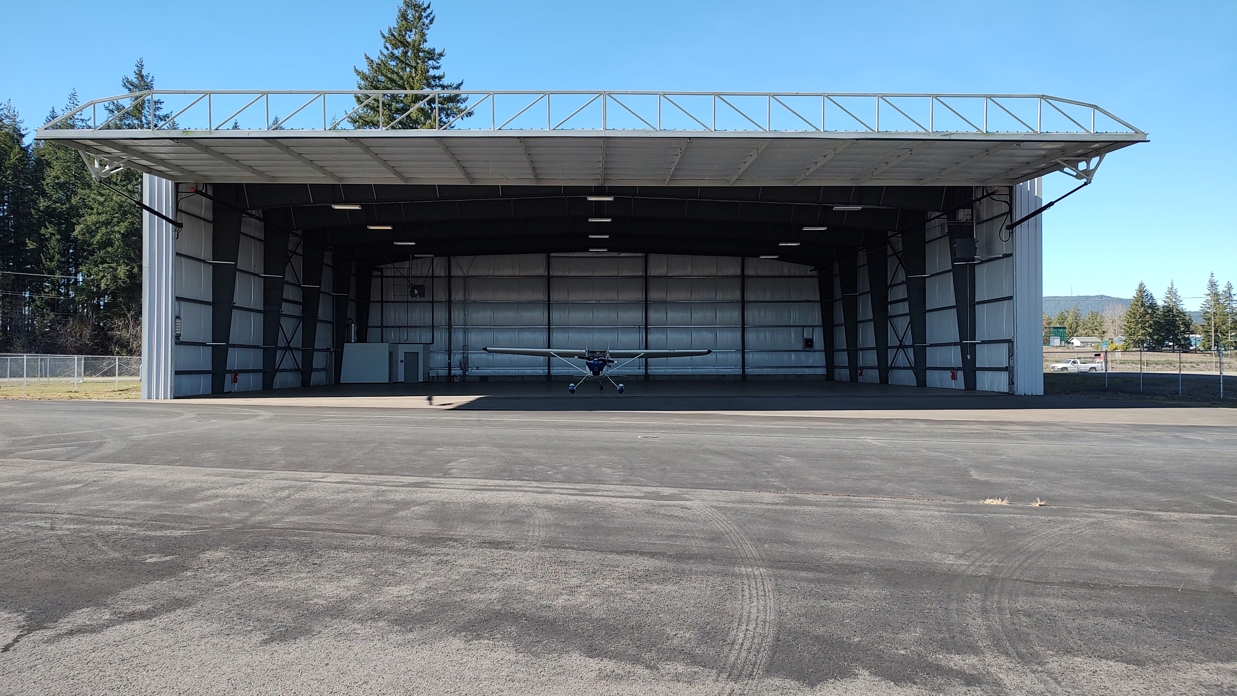 Hangar in b