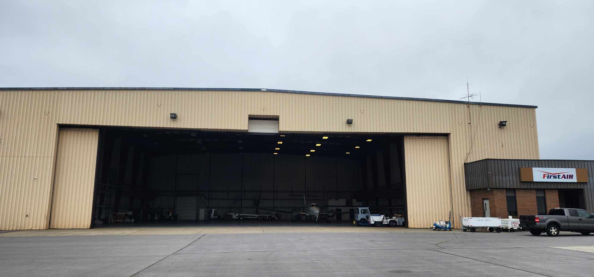 Hangar_3_front_2.jfif