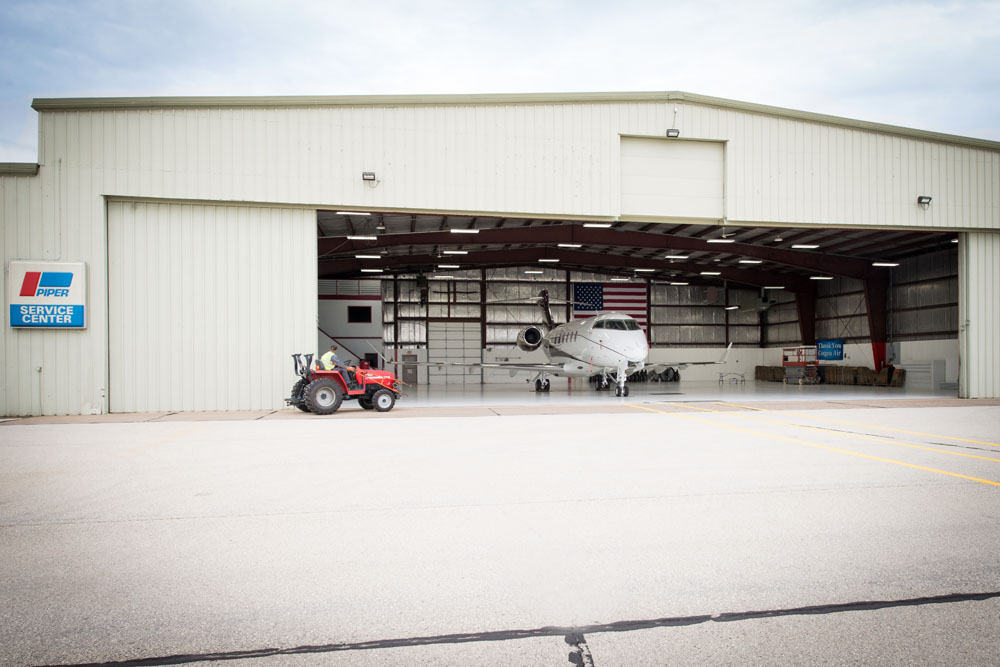 Hangar_4_2.jpg