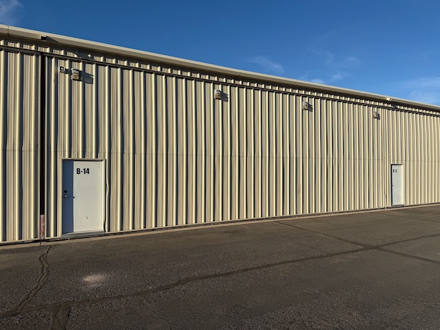 Hangar in A